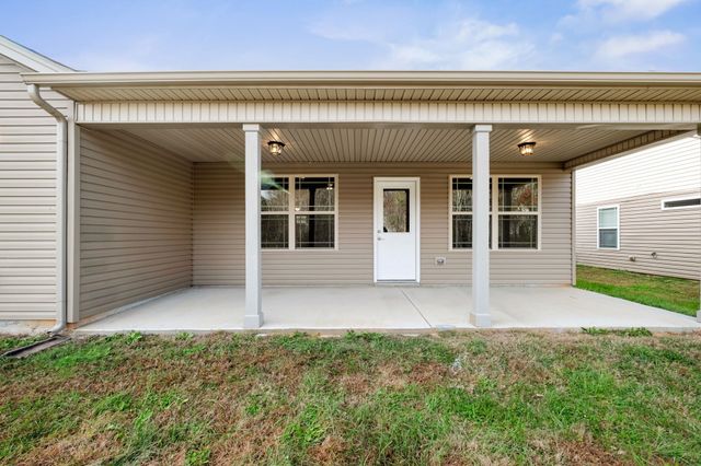 1062 Berra Dr, Springfield, TN 37172