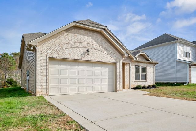 1062 Berra Dr, Springfield, TN 37172