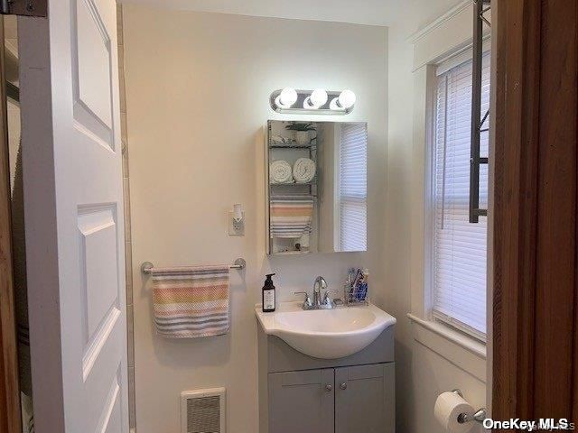 55 Muttontown Eastw Road 1, Syosset, NY 11791