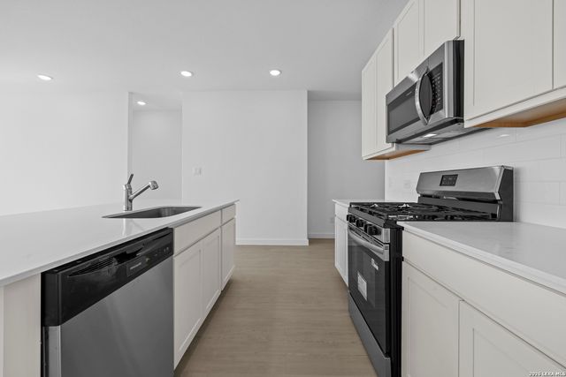 1895 Nuthatch Ridge, New Braunfels, TX 78130