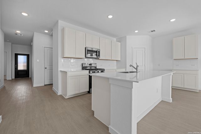 1895 Nuthatch Ridge, New Braunfels, TX 78130