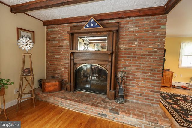 28335 OLD VILLAGE RD, Mechanicsville, MD 20659