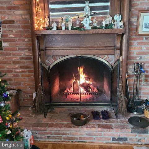 28335 OLD VILLAGE RD, Mechanicsville, MD 20659