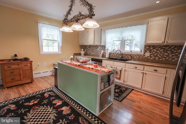 28335 OLD VILLAGE RD, Mechanicsville, MD 20659