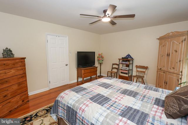 28335 OLD VILLAGE RD, Mechanicsville, MD 20659