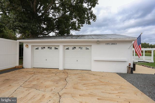 28335 OLD VILLAGE RD, Mechanicsville, MD 20659