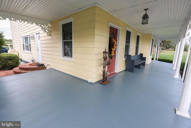 28335 OLD VILLAGE RD, Mechanicsville, MD 20659