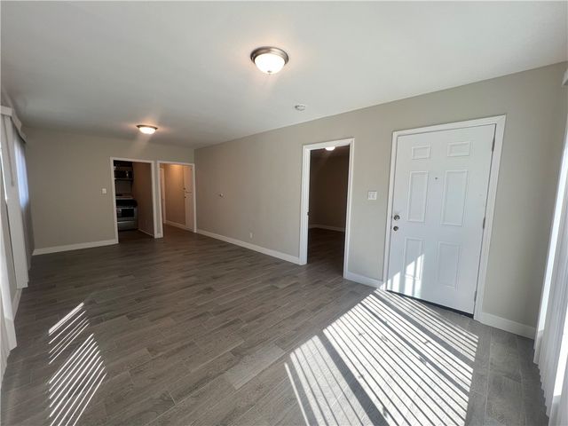 604 S Van Ness Avenue, Santa Ana, CA 92701
