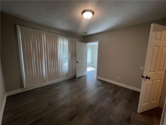 604 S Van Ness Avenue, Santa Ana, CA 92701