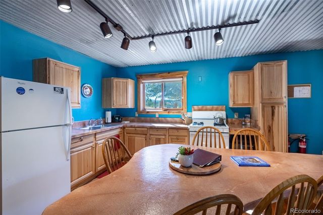 214 Durfee Circle, Westcliffe, CO 81252