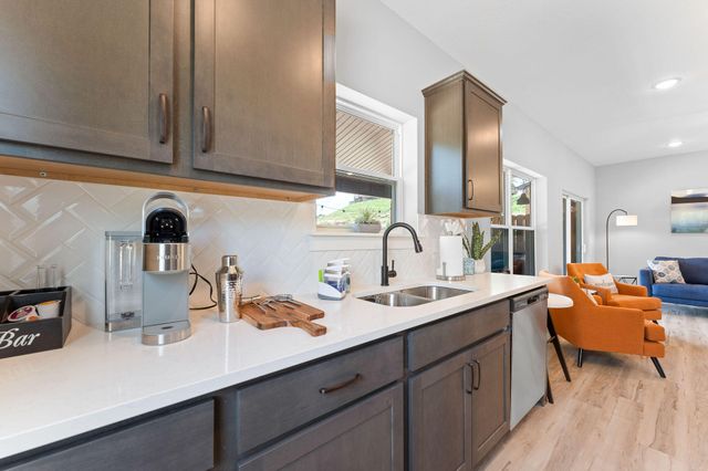74 Westward Way, Kimberling City, MO 65686