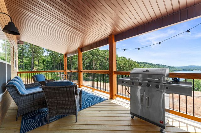 74 Westward Way, Kimberling City, MO 65686