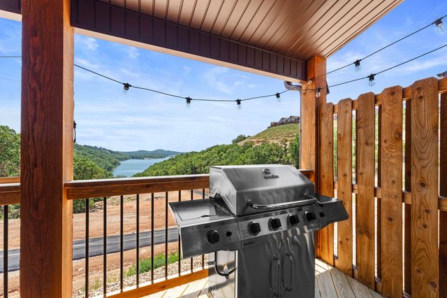 74 Westward Way, Kimberling City, MO 65686