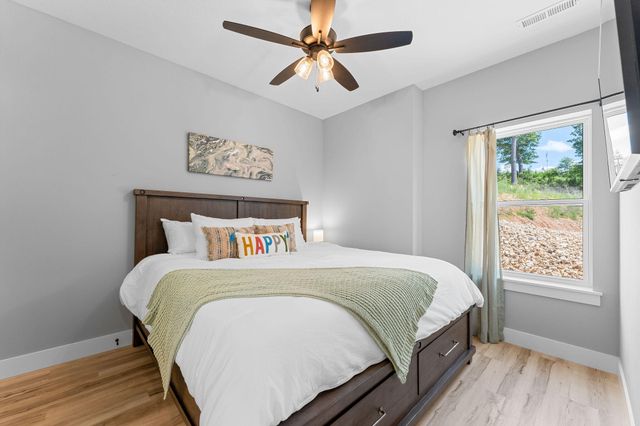 74 Westward Way, Kimberling City, MO 65686