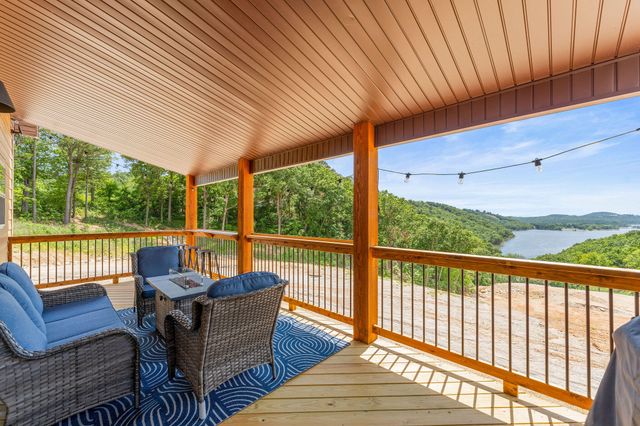 74 Westward Way, Kimberling City, MO 65686