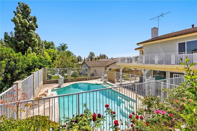 2132 Camino Rey, Fullerton, CA 92833