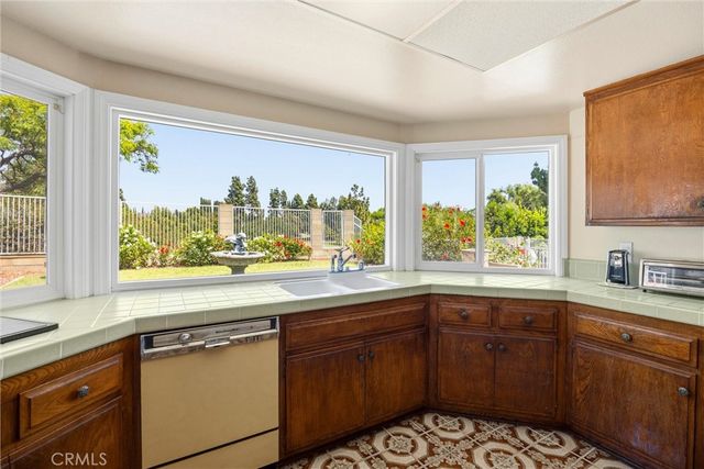 2132 Camino Rey, Fullerton, CA 92833