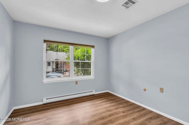 679B New Castle Court, Lakewood, NJ 08701