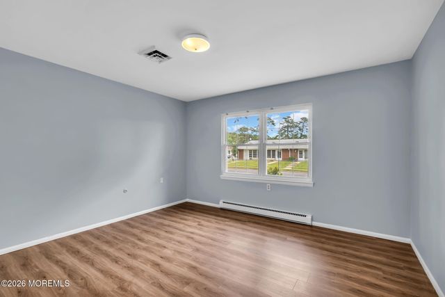 679B New Castle Court, Lakewood, NJ 08701