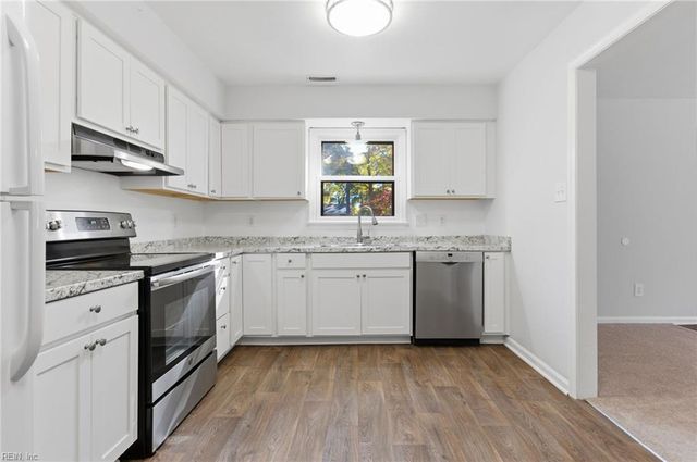 2044 Iowa ST, Chesapeake, VA 23323