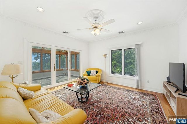 24 Club Way, Cedar Grove, NJ 07009