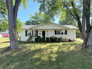 2036 Marion Avenue, Zanesville, OH 43701