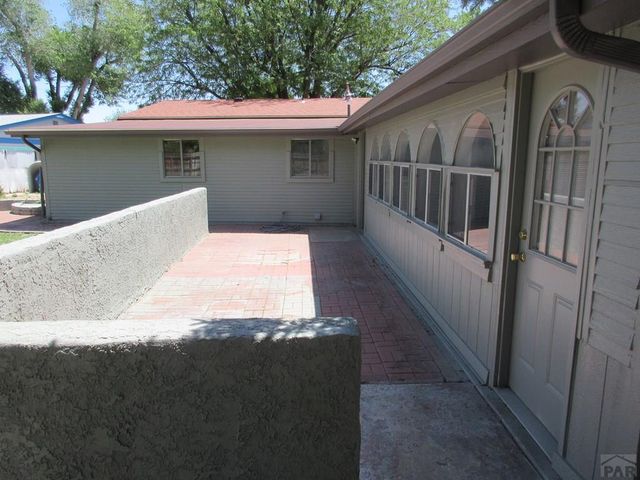1629 Englewood Dr, Pueblo, CO 81005