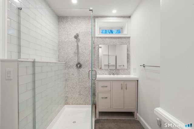 1016 Long Ridge Road, Stamford, CT 06903