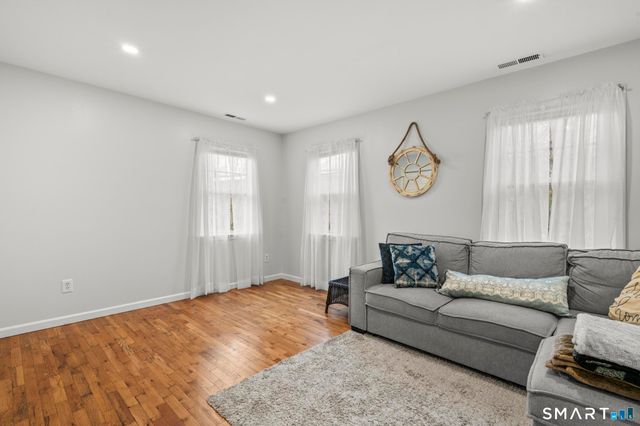 1016 Long Ridge Road, Stamford, CT 06903