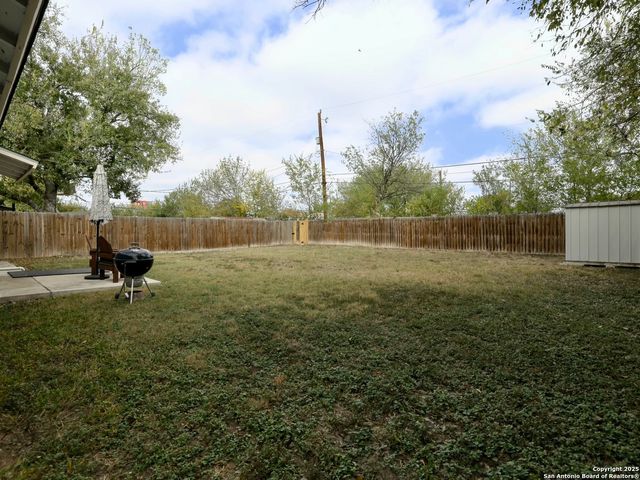 915 Rexford, San Antonio, TX 78216