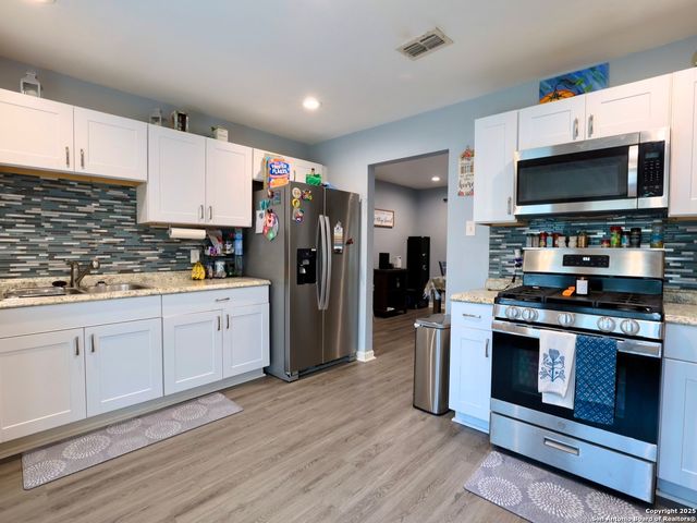 915 Rexford, San Antonio, TX 78216