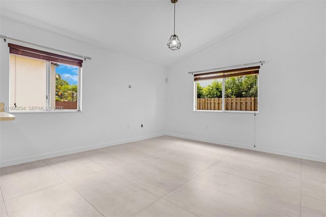 9264 SW 209th Ter, Cutler Bay, FL 33189