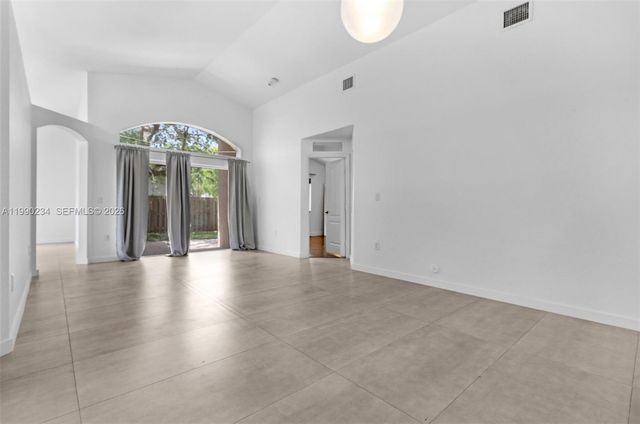 9264 SW 209th Ter, Cutler Bay, FL 33189