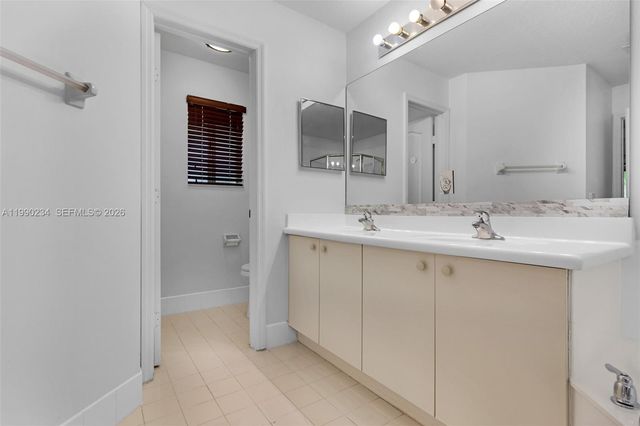 9264 SW 209th Ter, Cutler Bay, FL 33189