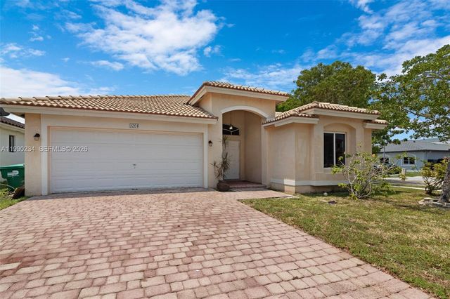 9264 SW 209th Ter, Cutler Bay, FL 33189