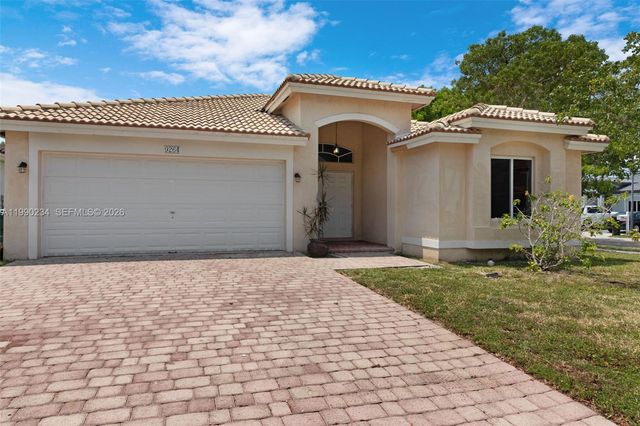 9264 SW 209th Ter, Cutler Bay, FL 33189