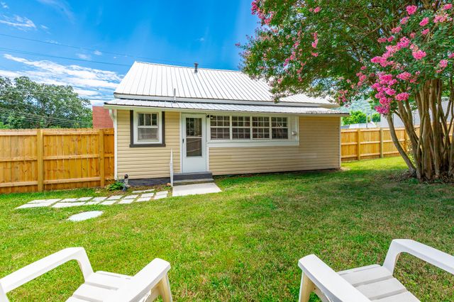 303 Depot Street, Soddy Daisy, TN 37379