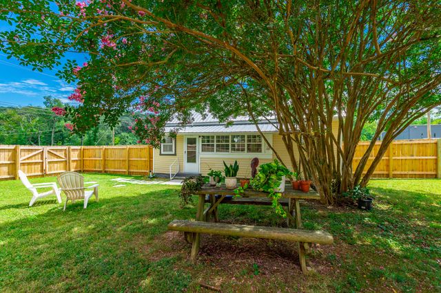 303 Depot Street, Soddy Daisy, TN 37379
