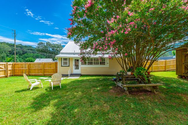 303 Depot Street, Soddy Daisy, TN 37379