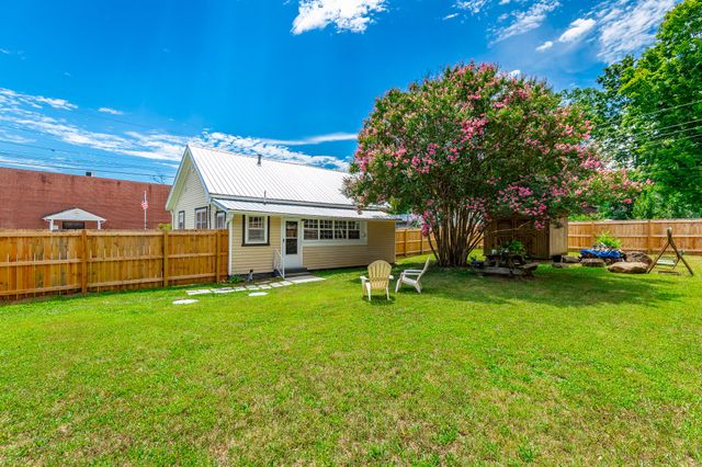 303 Depot Street, Soddy Daisy, TN 37379