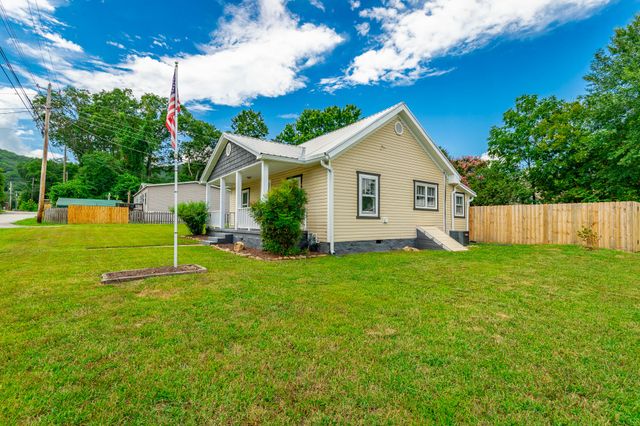 303 Depot Street, Soddy Daisy, TN 37379