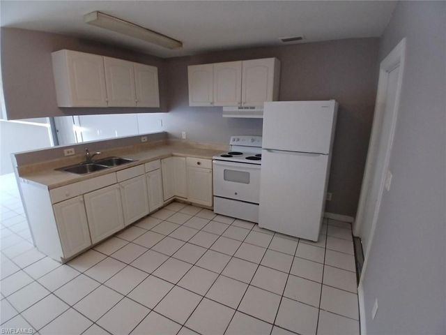 3516 Dora ST, Fort Myers, FL 33916