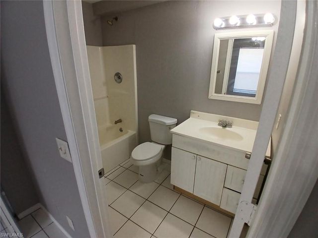 3516 Dora ST, Fort Myers, FL 33916