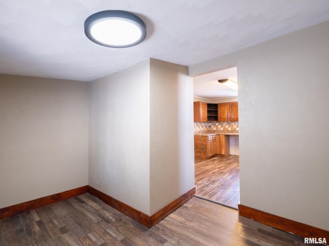 222 E PATTON Avenue, Lewistown, IL 61542