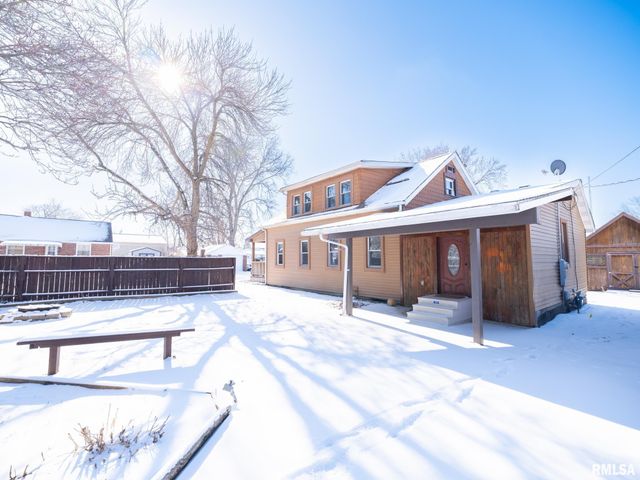 222 E PATTON Avenue, Lewistown, IL 61542