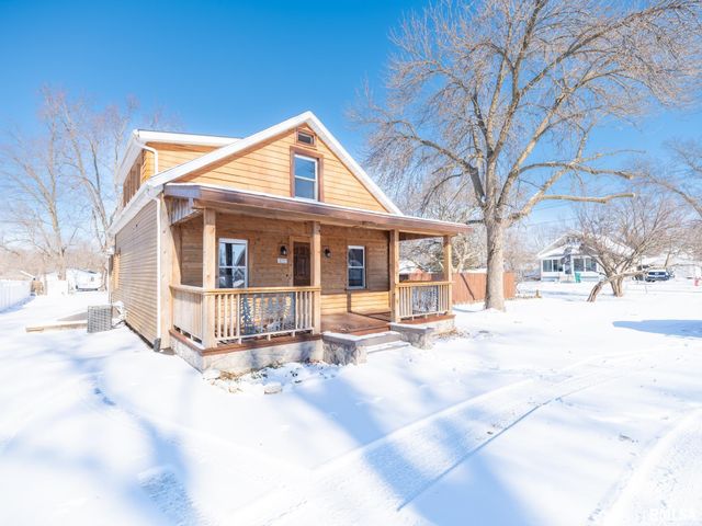 222 E PATTON Avenue, Lewistown, IL 61542