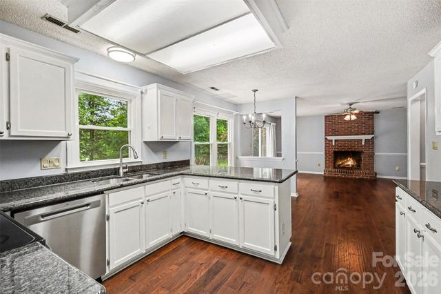 2238 Clonmel Place, Charlotte, NC 28262
