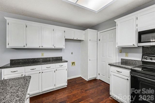 2238 Clonmel Place, Charlotte, NC 28262