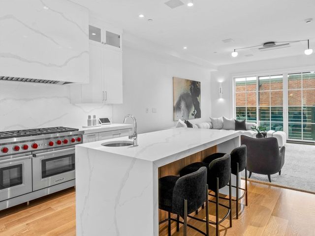 561 East Broadway, Boston, MA 02127