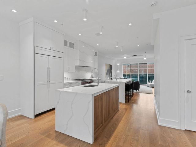561 East Broadway, Boston, MA 02127